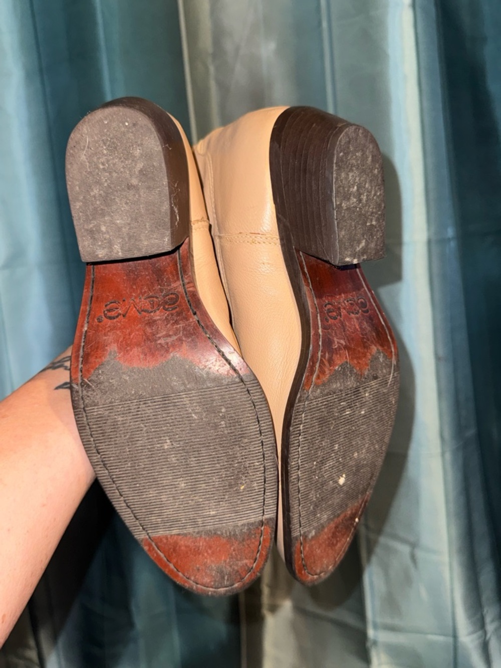 ACME Cream Western Heeled Boots with Concho - Picture 3 of 5